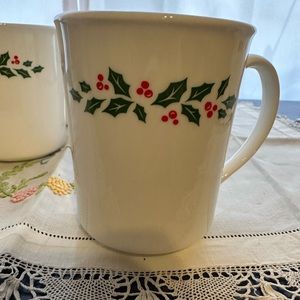 4 Vintage Corningware Holly Berry Christmas Mugs